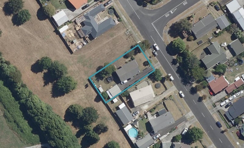 27 Balmerino Crescent, Pukete, Hamilton - Carousel 1