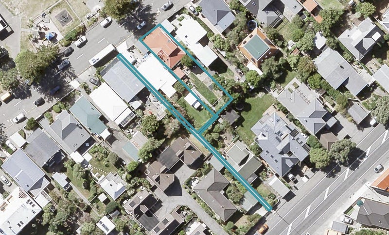 61 Marine Parade, Eastbourne, Lower Hutt - Carousel 1