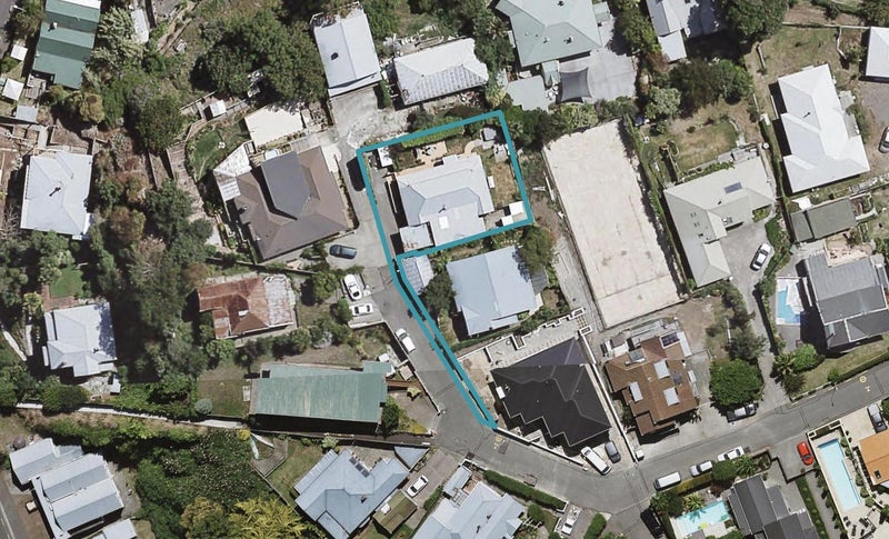 43 Cameron Road, Bluff Hill, Napier - Carousel 1