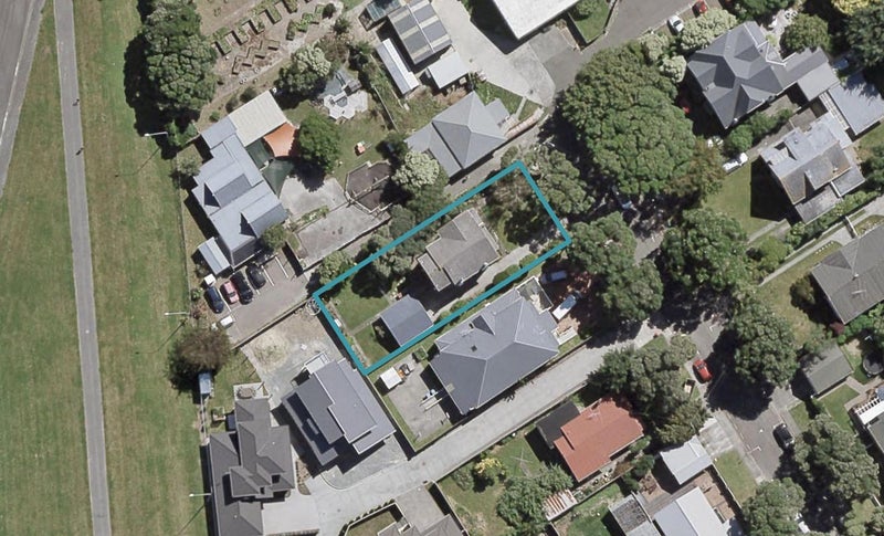 12 Glen Iris Grove, Woburn, Lower Hutt - Carousel 1