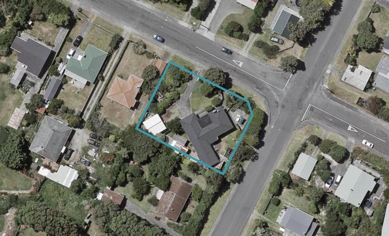 35 Manuka Street, Otaki Beach, Otaki - Carousel 1