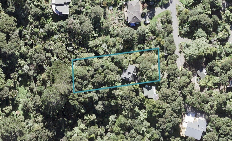 15 Kilgour Terrace, Huia, Auckland - Carousel 1