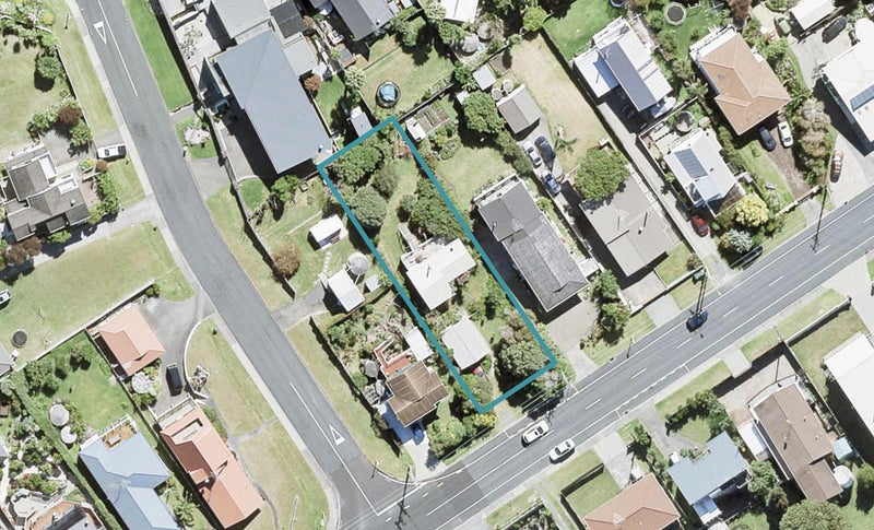 1348 Whangaparaoa Road, Army Bay, Whangaparaoa - Carousel 1