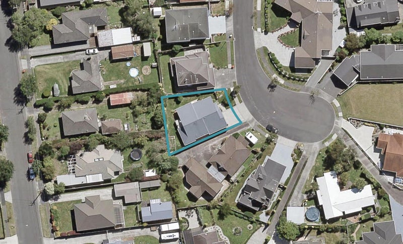 22 Comeskey Grove, Elderslea, Upper Hutt - Carousel 1
