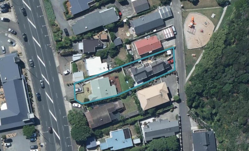 1/124 Mana Esplanade, Mana, Porirua - Carousel 1