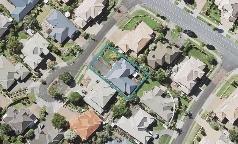 6 Pintner Place, Somerville, Manukau - Carousel 1