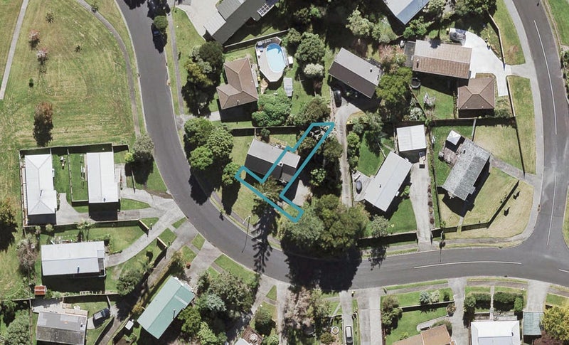 11C Elizabeth Drive, West Harbour, Auckland - Carousel 1