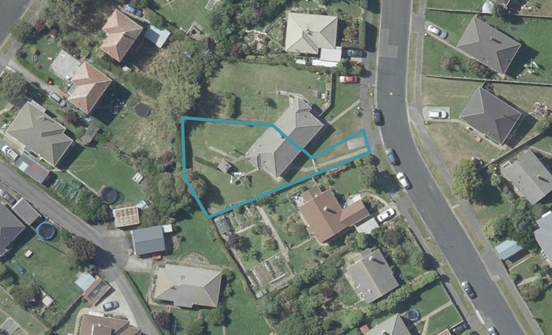 17 Dovecote Avenue, Corstorphine, Dunedin - Carousel 1