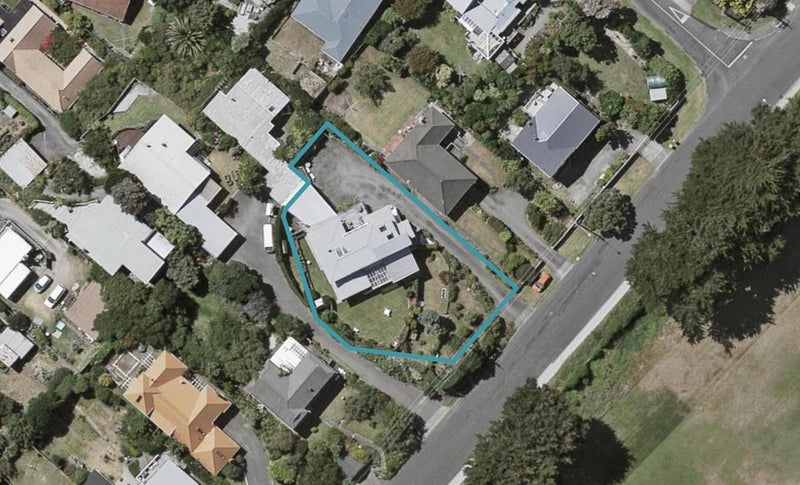 93 Golf Road, Paraparaumu Beach, Paraparaumu - Carousel 1