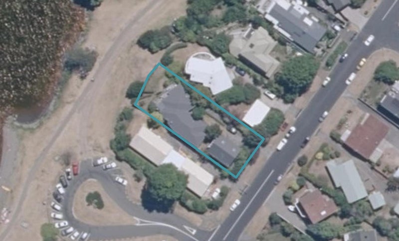 45 Rainbow Drive, Rainbow Point, Taupō - Carousel 1