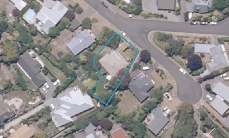 16B Scenic Heights, Acacia Bay, Taupō - Carousel 1