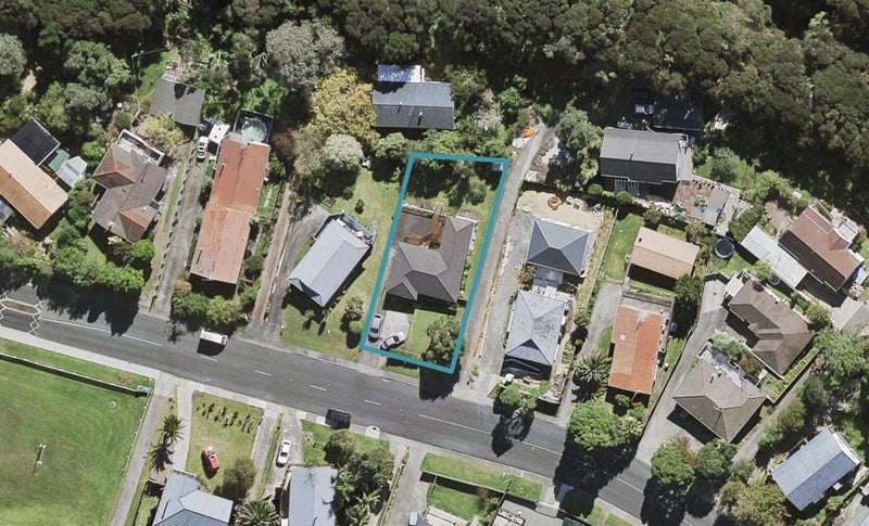 60 Spinella Drive, Bayview, Auckland - Carousel 1