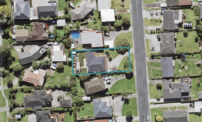 50 Manhattan Heights, Glendene, Auckland - Carousel 1