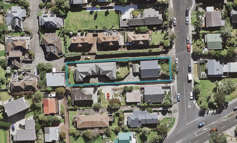 2/14 Mahara Avenue, Birkenhead, Auckland - Carousel 1