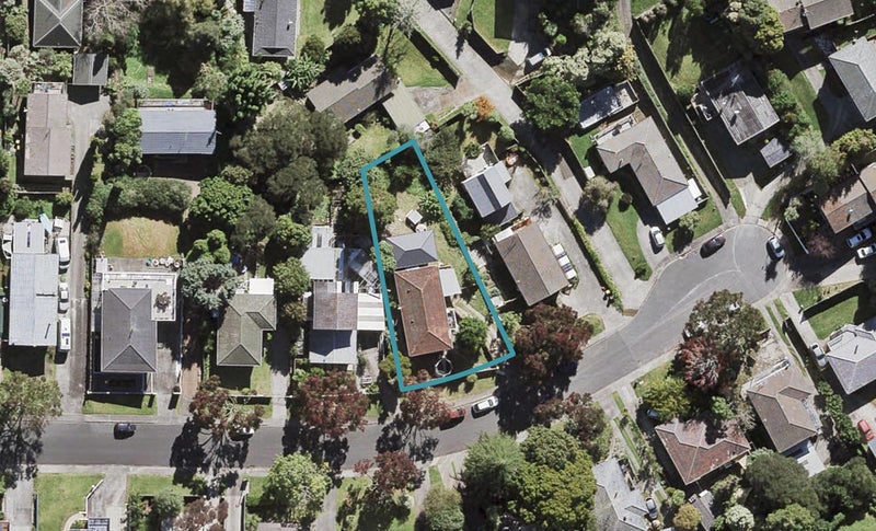 18 Beaudine Avenue, Glenfield, Auckland - Carousel 1