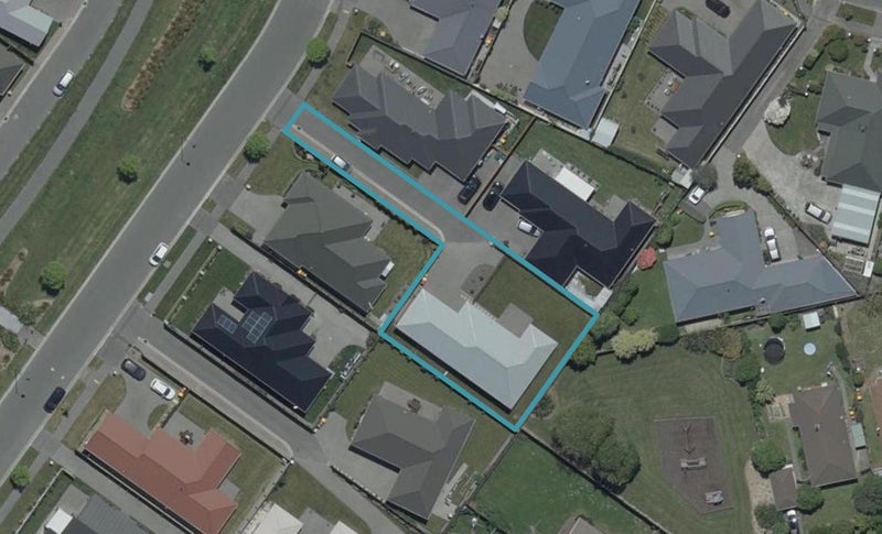 11 Carradale Avenue, Broomfield, Christchurch - Carousel 1