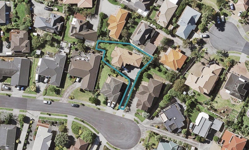 8A Anure Place, Highland Park, Auckland - Carousel 1