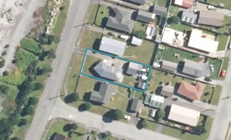 92 Domett Esplanade, Cobden, Greymouth - Carousel 1