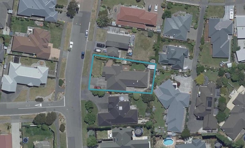 5 Bottle Lake Drive, Parklands, Christchurch - Carousel 1