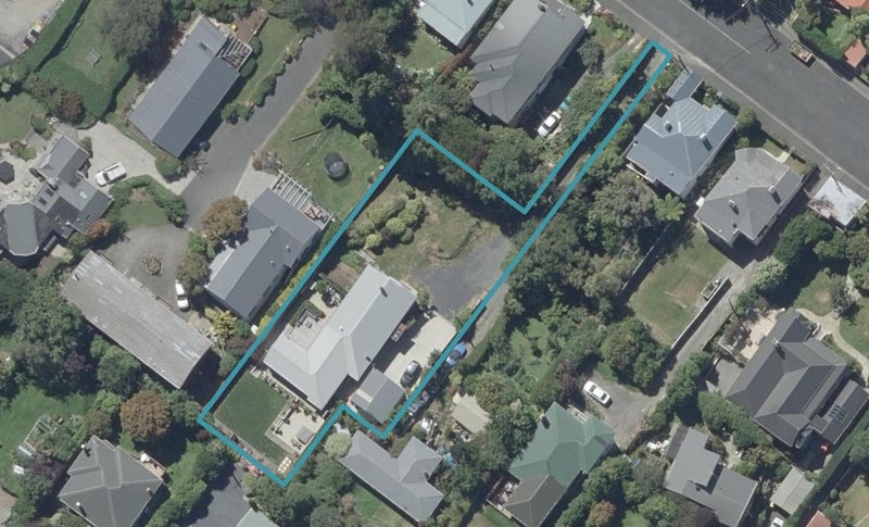63 Cannington Road, Maori Hill, Dunedin - Carousel 1