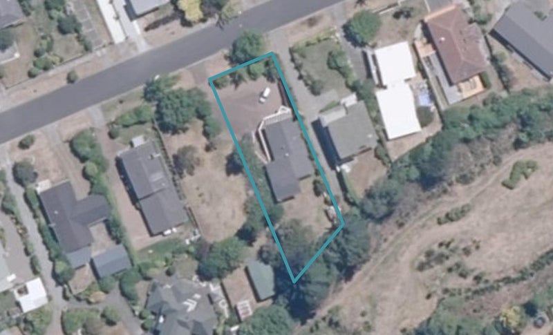39 Harvey Street, Waipahihi, Taupo - Carousel 1