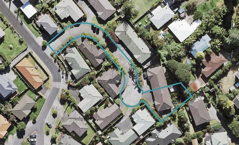 16 Copplestone Place, New Lynn, Auckland - Carousel 1