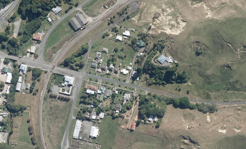 9 Rangatira Road, Hunterville - Carousel 1