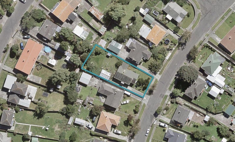 21 Milne Crescent, Taita, Lower Hutt - Carousel 1