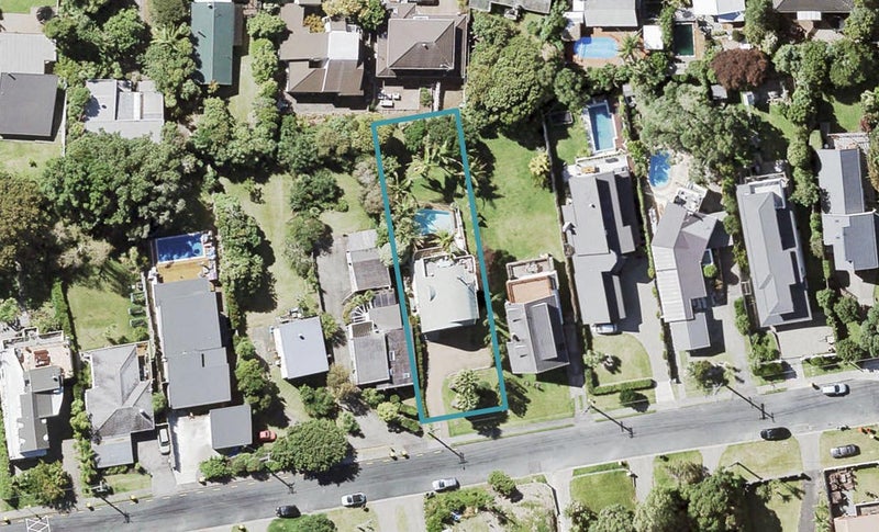 31 Beulah Avenue, Rothesay Bay, Auckland - Carousel 1
