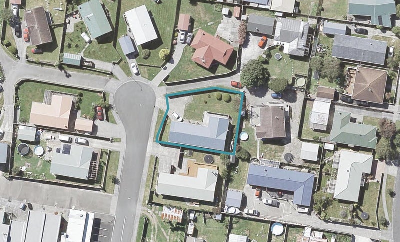 6 Honey Street, Wainuiomata, Lower Hutt - Carousel 1