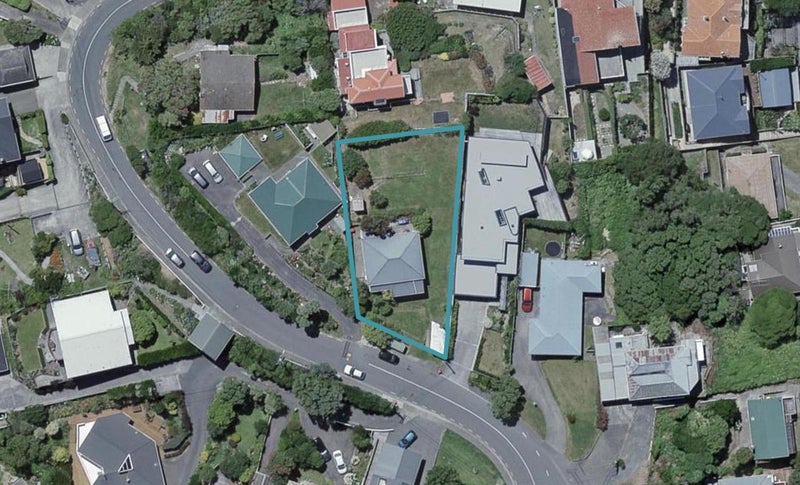 114 Seatoun Heights Road, Seatoun, Wellington - Carousel 1