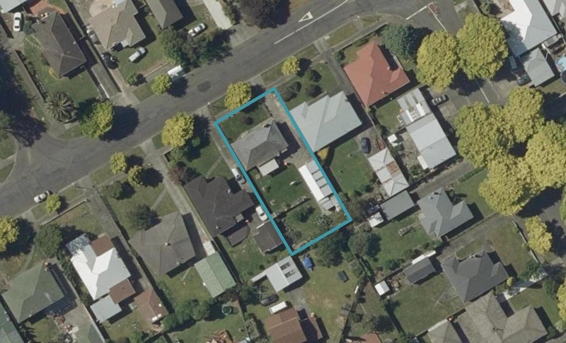 24 Liverpool Street, Takaro, Palmerston North - Carousel 1