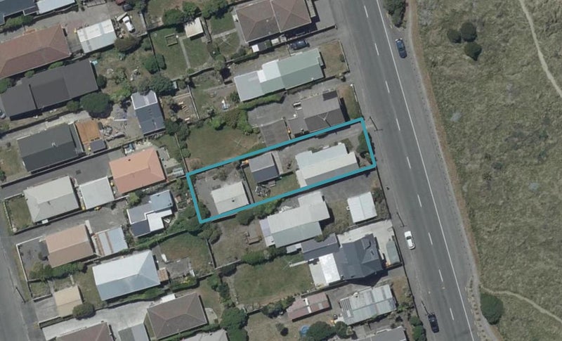 261 Marine Parade, New Brighton, Christchurch - Carousel 1