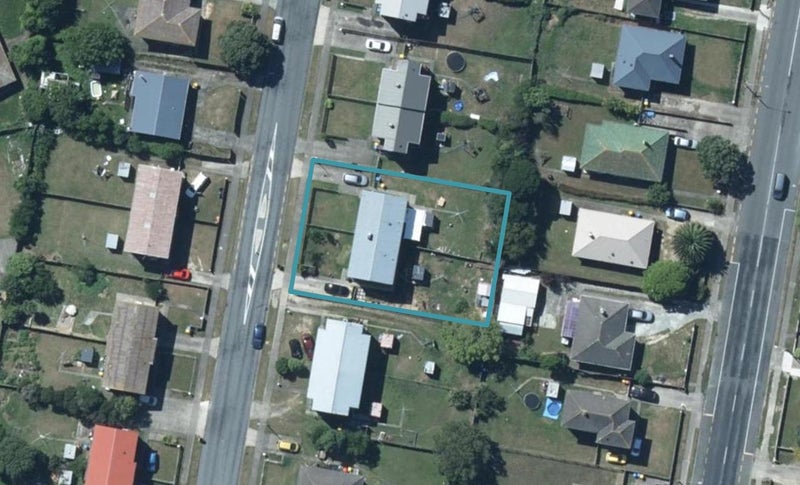 13 Kokiri Crescent, Waitangirua, Porirua - Carousel 1