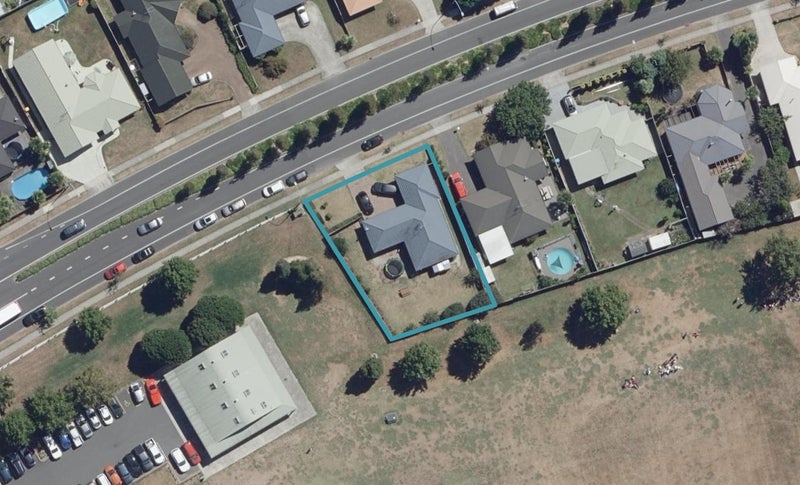 94 Discovery Drive, Flagstaff, Hamilton - Carousel 1