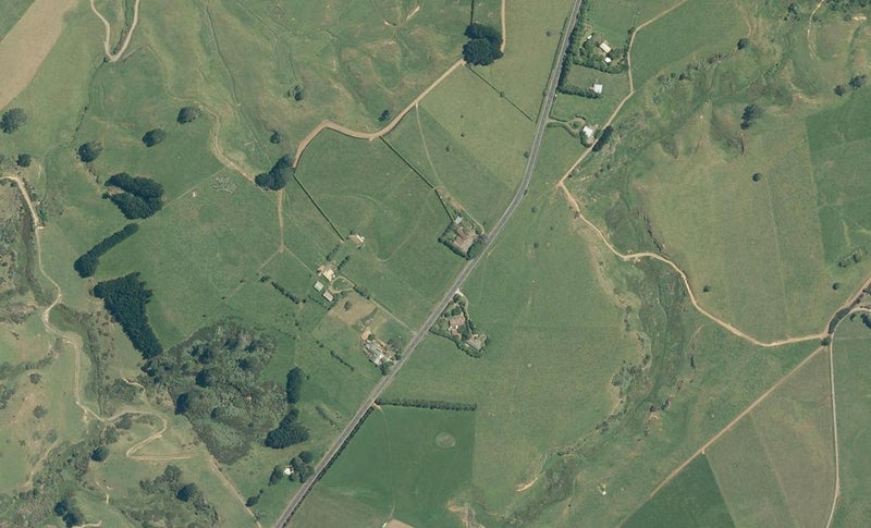 2755 Awhitu Road, Āwhitu - Carousel 1