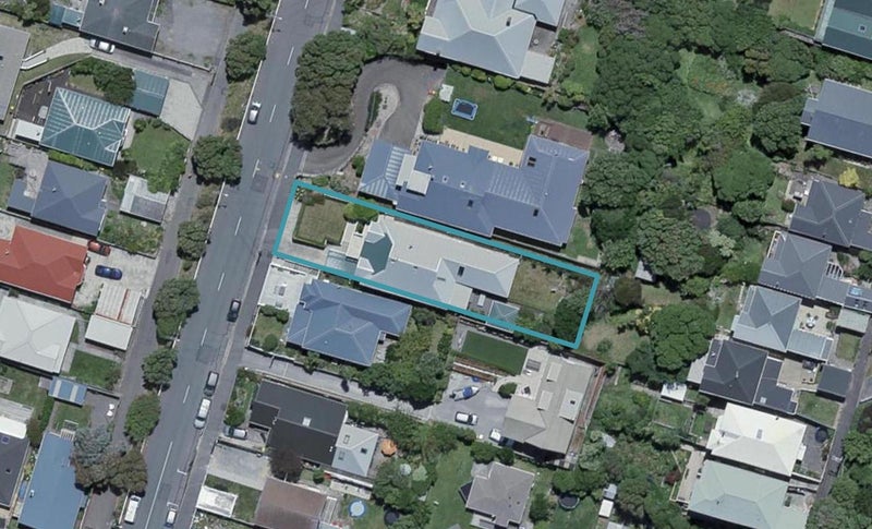 147 Clyde Street, Island Bay, Wellington - Carousel 1