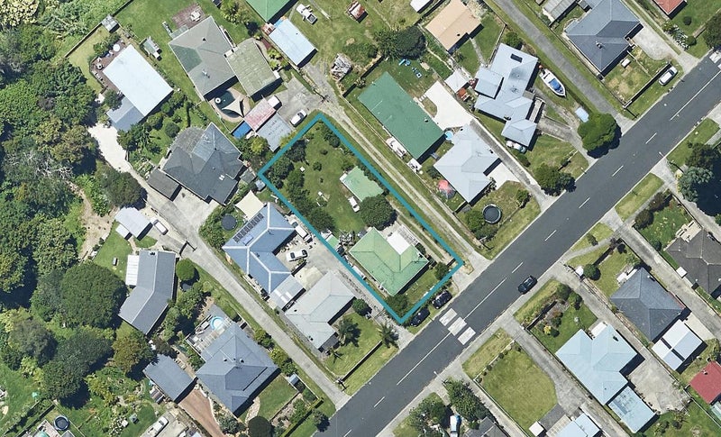 35 Watling Street, Gate Pa, Tauranga - Carousel 1