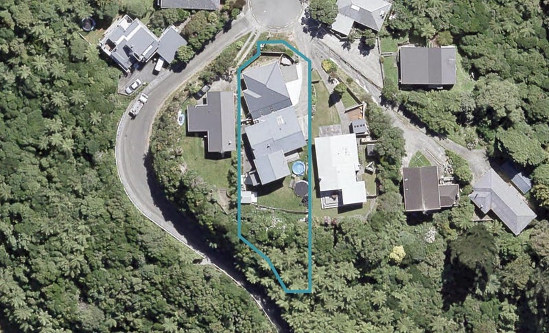 14 Martin Grove, Normandale, Lower Hutt - Carousel 1