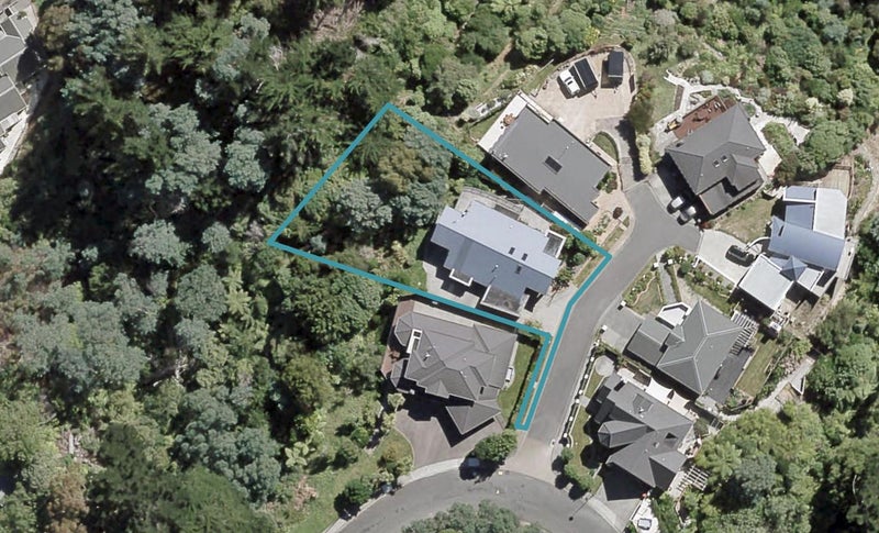 25 Summit Road, Fairfield, Lower Hutt - Carousel 1