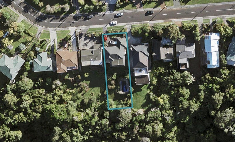 24 James Tyler Crescent, Lynfield, Auckland - Carousel 1