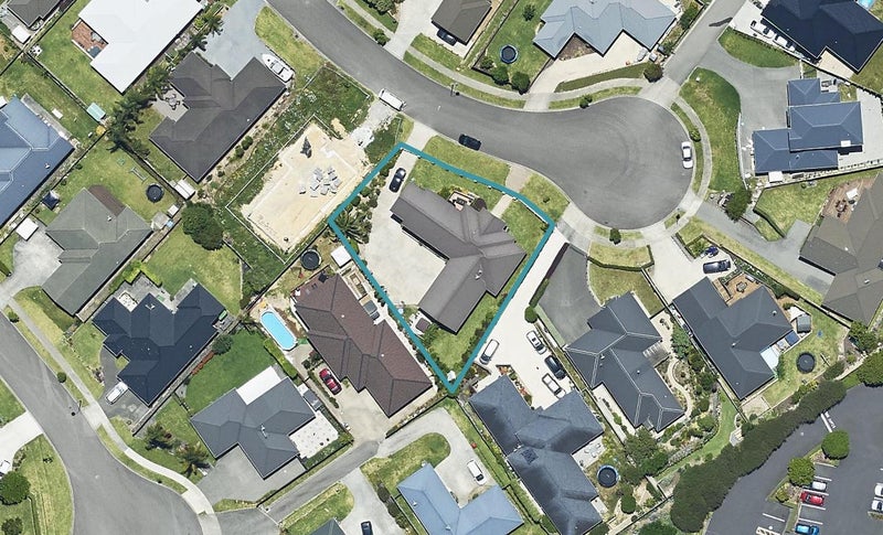 14 Amy Place, Pyes Pa, Tauranga - Carousel 1