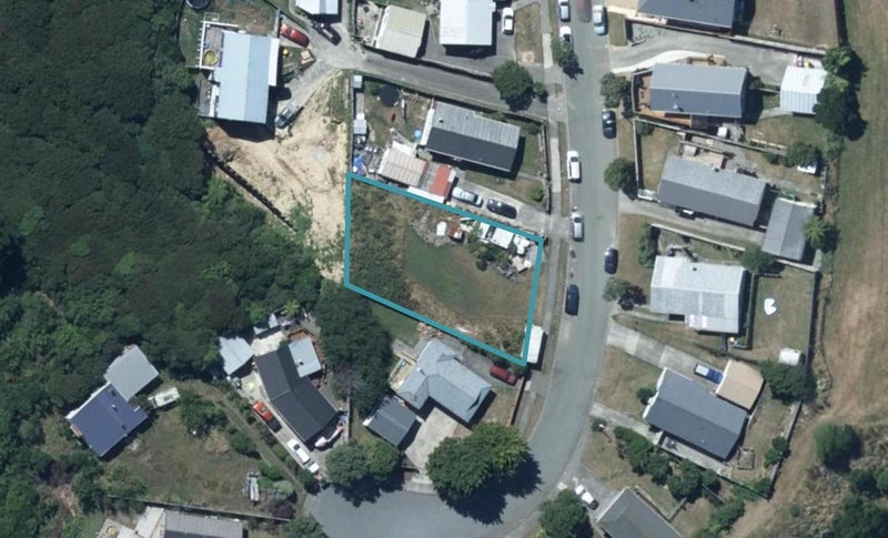 14 Stemhead Lane, Whitby, Porirua - Carousel 1
