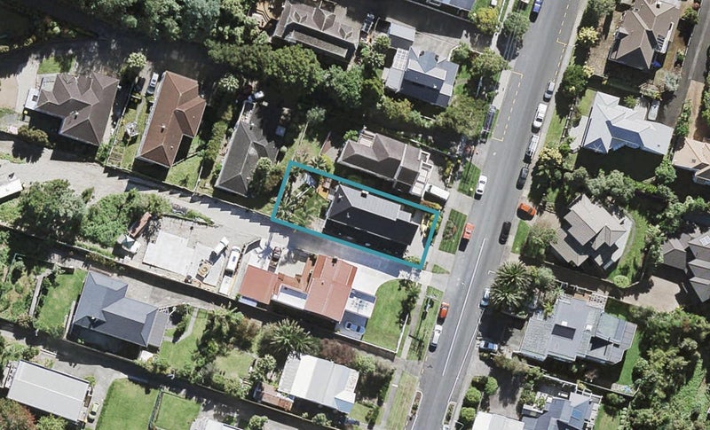 17A Balmain Road, Birkenhead, Auckland - Carousel 1
