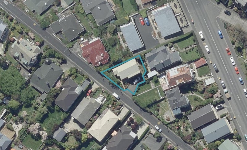 11 Charlotte Street, Roslyn, Dunedin - Carousel 1