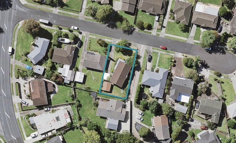 7 Rothwell Place, Sunnyhills, Auckland - Carousel 1
