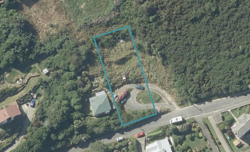73 Manapouri Street, Ravensbourne, Dunedin - Carousel 1