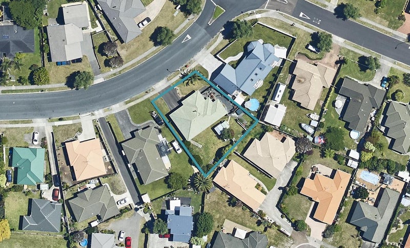 19 Longview Drive, Papamoa Beach, Papamoa - Carousel 1