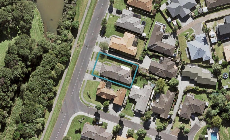 7 Lazurite Drive, Westgate, Auckland - Carousel 1