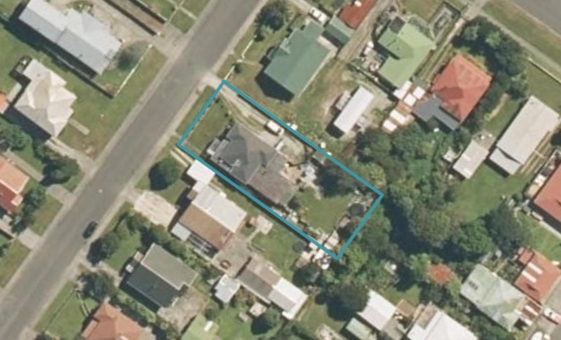 134 Bealey Street, Hokitika - Carousel 1
